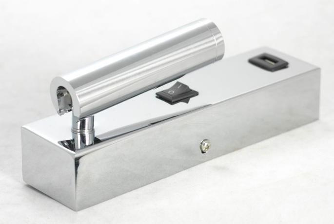 Нарушена упаковка!  <232317> Спот с USB LGO COZY LSP-8241