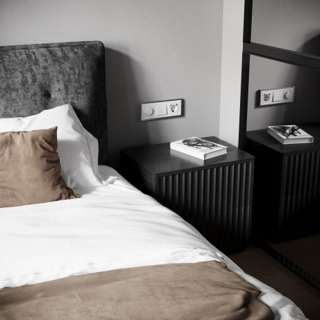 Розетка с заземлением и со шторками и 2хUSB, без рамки Werkel белый матовый W1171561