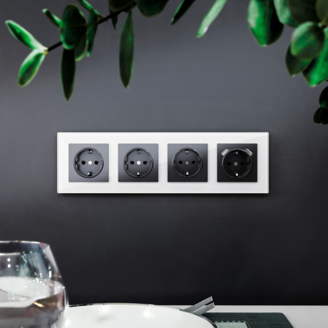 Рамка на 4 поста Werkel Favorit (белый) W0041101