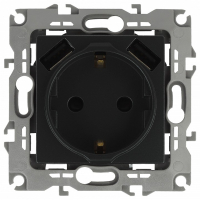 Розетка с заземлением и со шторкой и 2хUSB, без рамки Эра Эра 12 12-4109-05